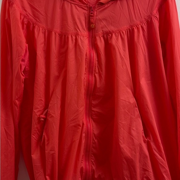 Lululemon wing breaker rain jacket with hoodie - Picture 6 of 8